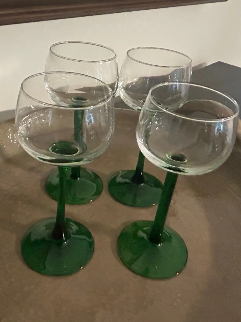 Set of Four Vintage Luminarc France Emerald Green Stem wine Glasses